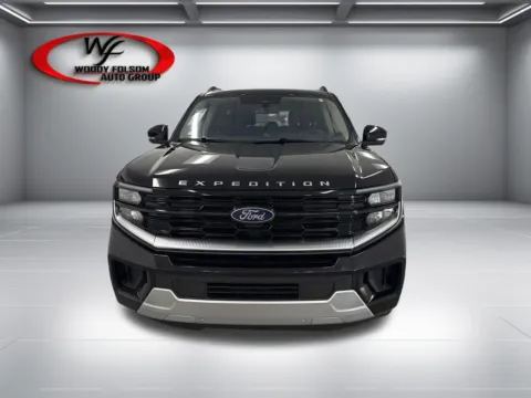 Photos of 2025 Ford Expedition Max Platinum for sale in Baxley, GA at Woody Folsom CDJR of Baxley