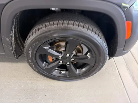 More photos of 2023 Jeep Grand Cherokee Altitude at Woody Folsom CDJR of Baxley, GA