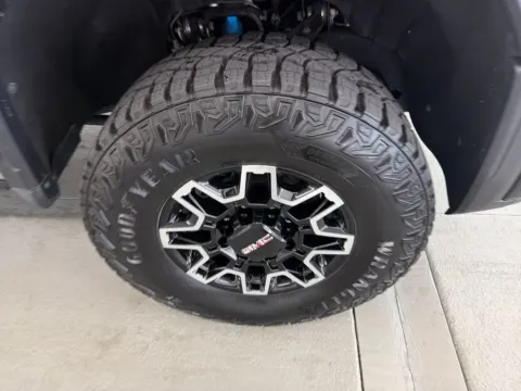 More photos of 2025 GMC Sierra 2500 HD AT4X at Woody Folsom CDJR of Baxley, GA