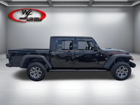 Photos of 2024 Jeep Gladiator Mojave for sale in Baxley, GA at Woody Folsom CDJR of Baxley