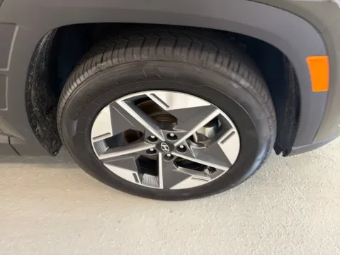 More photos of 2025 Hyundai Tucson SEL at Woody Folsom CDJR of Baxley, GA