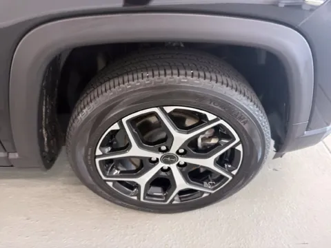 More photos of 2025 Jeep Compass Limited at Woody Folsom CDJR of Baxley, GA