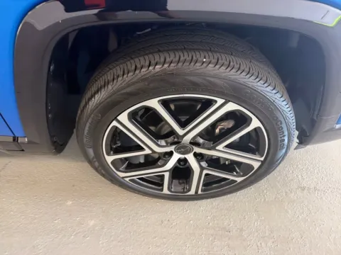 More photos of 2025 Jeep Compass Limited at Woody Folsom CDJR of Baxley, GA