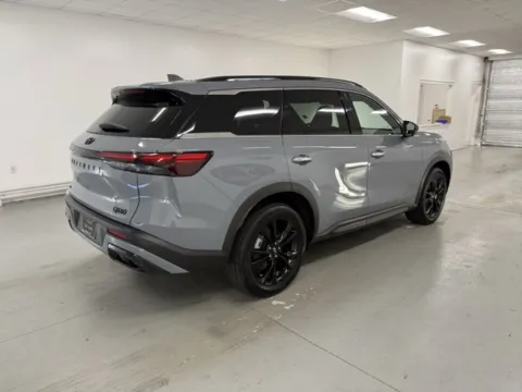 More photos of 2025 INFINITI QX60 LUXE at Woody Folsom CDJR of Baxley, GA