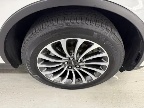 More photos of 2022 Lincoln Aviator Reserve at Woody Folsom CDJR of Baxley, GA