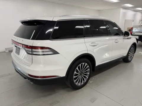 More photos of 2022 Lincoln Aviator Reserve at Woody Folsom CDJR of Baxley, GA