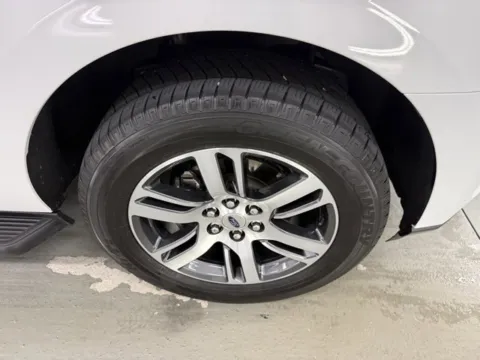 More photos of 2024 Ford Expedition Limited at Woody Folsom CDJR of Baxley, GA
