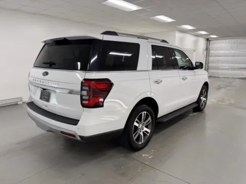 More photos of 2024 Ford Expedition Limited at Woody Folsom CDJR of Baxley, GA