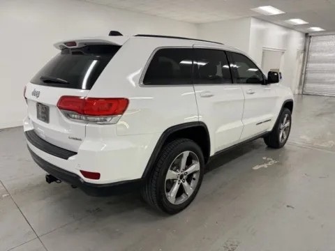 More photos of 2018 Jeep Grand Cherokee Laredo at Woody Folsom CDJR of Baxley, GA