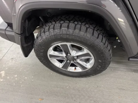 More photos of 2019 Jeep Wrangler Unlimited Sahara at Woody Folsom CDJR of Baxley, GA