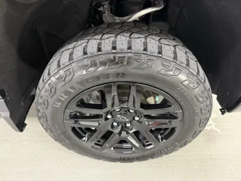 More photos of 2023 Chevrolet Silverado 1500 LT Trail Boss at Woody Folsom CDJR of Baxley, GA