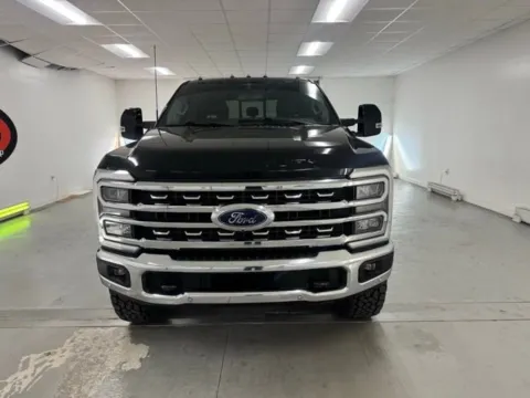Photos of 2023 Ford Super Duty F-250 SRW LARIAT for sale in Baxley, GA at Woody Folsom CDJR of Baxley