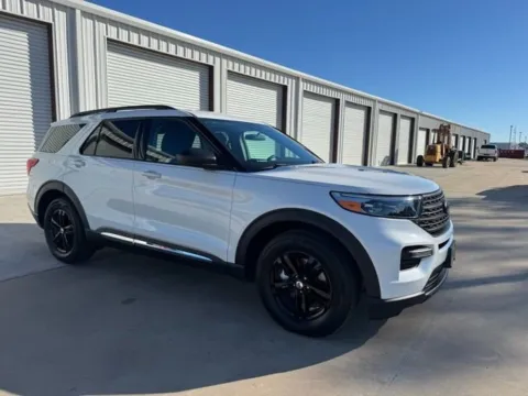 Another view of 2024 Ford Explorer XLT for sale in Baxley, GA at Woody Folsom CDJR of Baxley