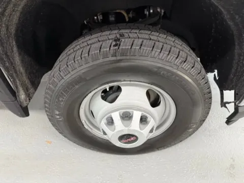 More photos of 2022 GMC Sierra 3500HD CC Pro at Woody Folsom CDJR of Baxley, GA