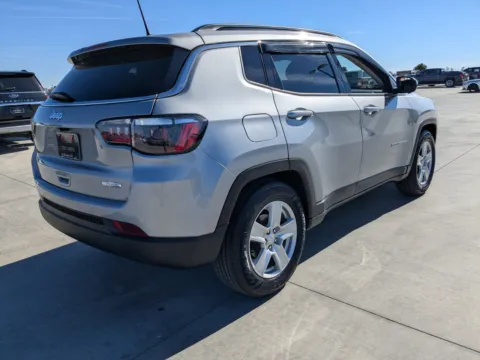 More photos of 2022 Jeep Compass Latitude at Woody Folsom CDJR of Douglas, GA