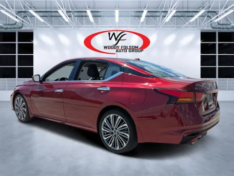 More photos of 2024 Nissan Altima 2.5 SL at Woody Folsom CDJR of Douglas, GA