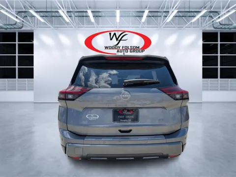 More photos of 2024 Nissan Rogue SL at Woody Folsom CDJR of Douglas, GA