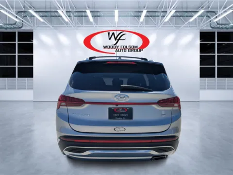 More photos of 2022 Hyundai Santa Fe SEL at Woody Folsom CDJR of Douglas, GA