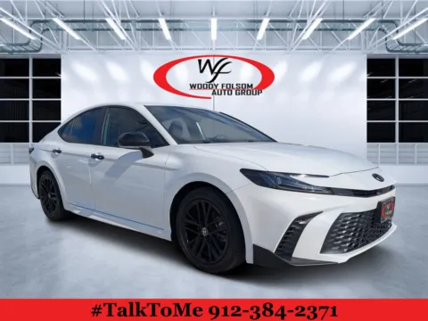White 2025 Toyota Camry SE for sale in Douglas, GA