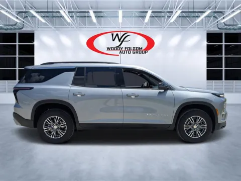 Photos of 2025 Chevrolet Traverse FWD LT for sale in Douglas, GA at Woody Folsom CDJR of Douglas