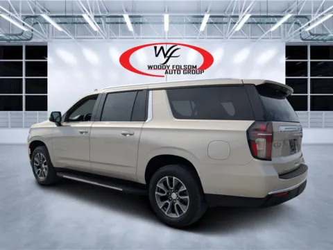 More photos of 2021 Chevrolet Suburban LT at Woody Folsom CDJR of Douglas, GA