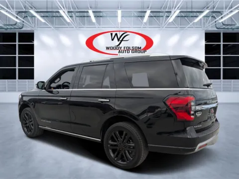 More photos of 2022 Ford Expedition Platinum at Woody Folsom CDJR of Douglas, GA