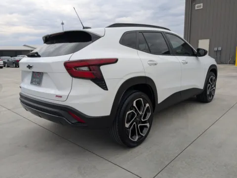 More photos of 2024 Chevrolet Trax 2RS at Woody Folsom CDJR of Douglas, GA