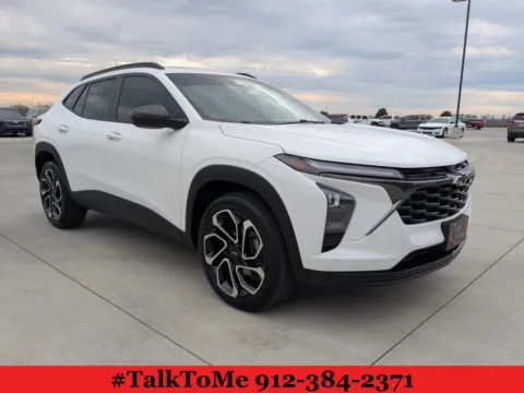 White 2024 Chevrolet Trax 2RS for sale in Douglas, GA