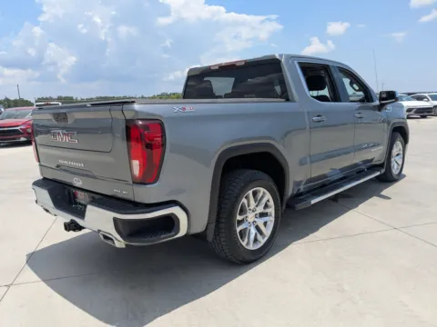 More photos of 2021 GMC Sierra 1500 SLE at Woody Folsom CDJR of Douglas, GA