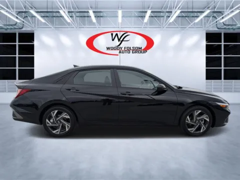 Photos of 2025 Hyundai Elantra SEL Sport for sale in Douglas, GA at Woody Folsom CDJR of Douglas