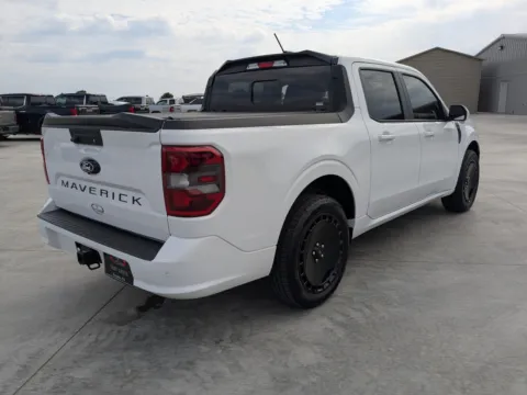 More photos of 2025 Ford Maverick Lobo High at Woody Folsom CDJR of Douglas, GA