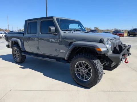 Photos of 2022 Jeep Gladiator Overland for sale in Douglas, GA at Woody Folsom CDJR of Douglas