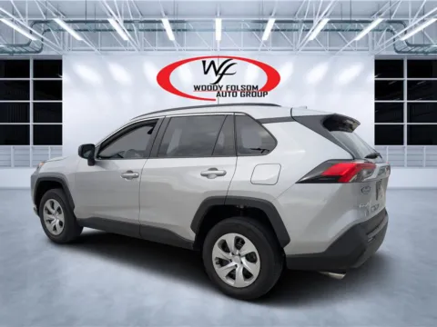 More photos of 2021 Toyota RAV4 LE at Woody Folsom CDJR of Douglas, GA