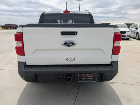 More photos of 2024 Ford Maverick LARIAT at Woody Folsom CDJR of Douglas, GA