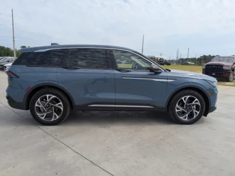 Another view of 2025 Lincoln Nautilus Premiere for sale in Douglas, GA at Woody Folsom CDJR of Douglas