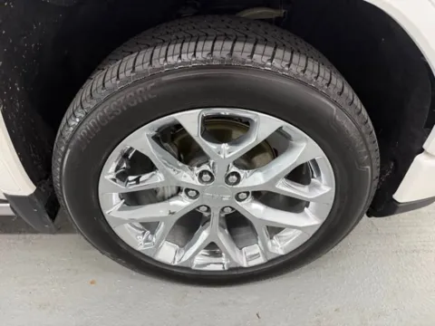 More photos of 2023 GMC Sierra 1500 Denali at Woody Folsom CDJR of Douglas, GA