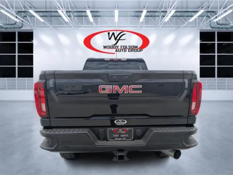 More photos of 2022 GMC Sierra 2500HD Denali at Woody Folsom CDJR of Douglas, GA
