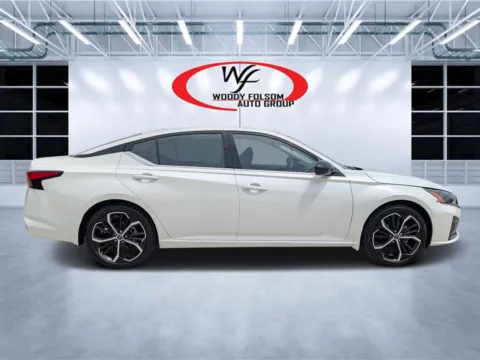 Photos of 2025 Nissan Altima SR for sale in Douglas, GA at Woody Folsom CDJR of Douglas