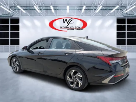 More photos of 2025 Hyundai Elantra SEL Convenience at Woody Folsom CDJR of Douglas, GA