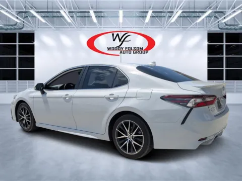 More photos of 2023 Toyota Camry SE at Woody Folsom CDJR of Douglas, GA