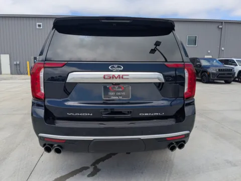 More photos of 2022 GMC Yukon Denali at Woody Folsom CDJR of Douglas, GA