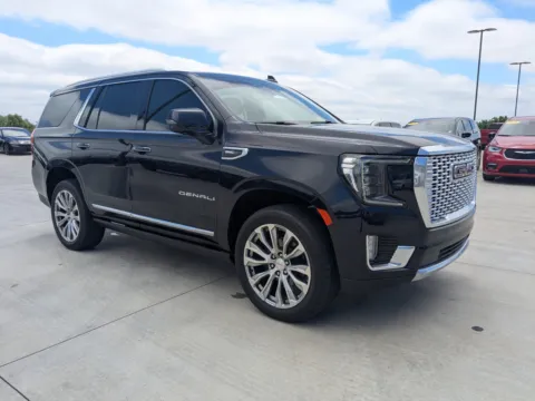Blue 2022 GMC Yukon Denali for sale in Douglas, GA