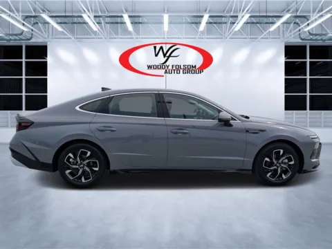 Another view of 2024 Hyundai Sonata SEL for sale in Douglas, GA at Woody Folsom CDJR of Douglas