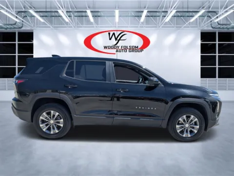 Photos of 2025 Chevrolet Equinox FWD LT for sale in Douglas, GA at Woody Folsom CDJR of Douglas