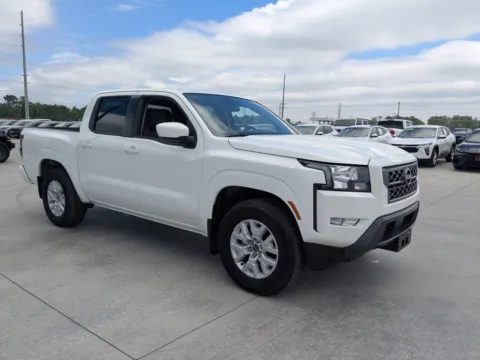 Photos of 2024 Nissan Frontier SV for sale in Douglas, GA at Woody Folsom CDJR of Douglas