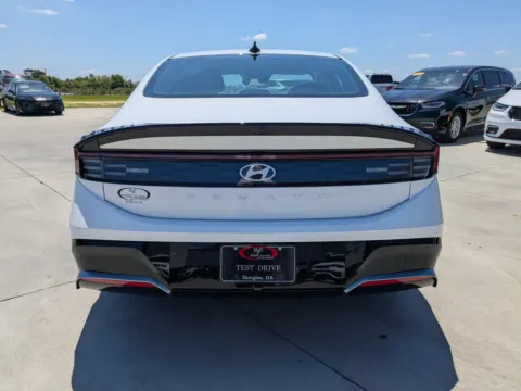 More photos of 2025 Hyundai Sonata SEL at Woody Folsom CDJR of Douglas, GA