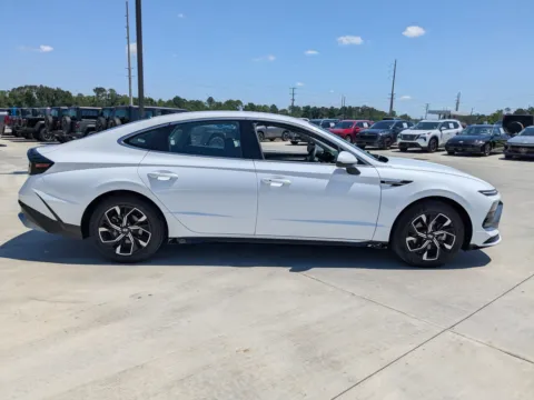 Another view of 2025 Hyundai Sonata SEL for sale in Douglas, GA at Woody Folsom CDJR of Douglas
