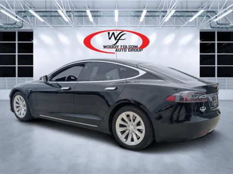 More photos of 2018 Tesla Model S 75D at Woody Folsom CDJR of Douglas, GA