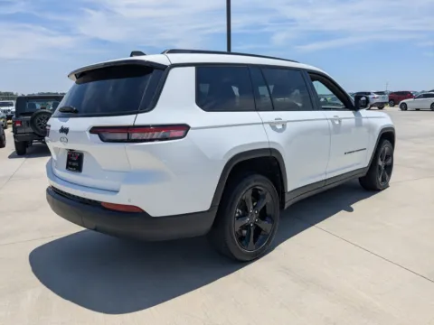 More photos of 2025 Jeep Grand Cherokee L Altitude X at Woody Folsom CDJR of Douglas, GA