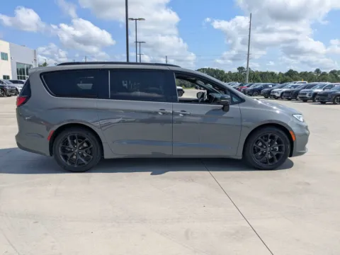 Another view of 2025 Chrysler Pacifica Limited for sale in Douglas, GA at Woody Folsom CDJR of Douglas